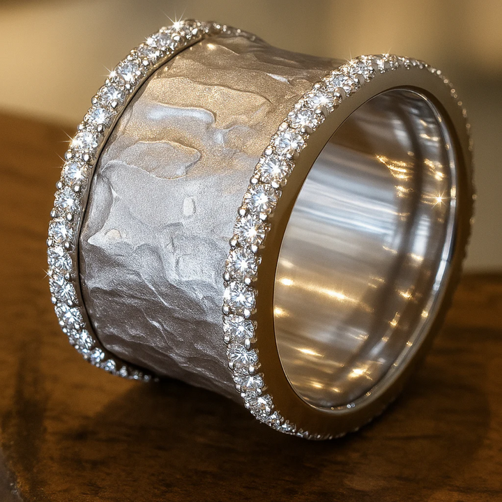 Vintage hopea zirkonia ring